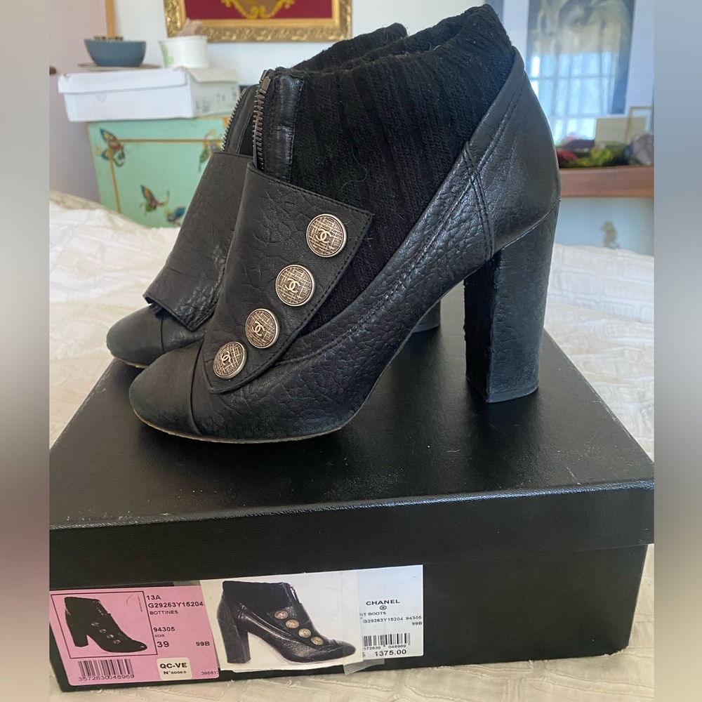 Chanel Black Leather Noir Bottines Women's Booties Heels Boots 39